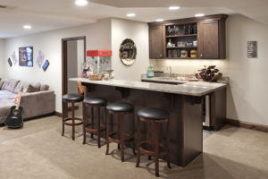 Wet Bar with Bar Seating