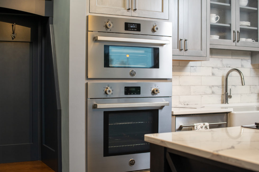 How To Choose Between a Range Or a Cooktop & Wall Oven LJ's Kitchens